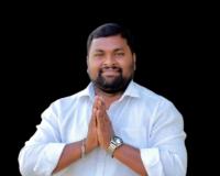 వృద్ధాప్య పింఛన్ల దరఖాస్తులను అధికారులు స్వీకరించాలి.