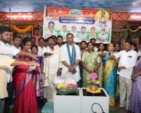 ఆలయ పాలకవర్గ సభ్యులు నిజాయితీగా పని చేయాలి.
