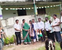 దేశభక్తి చాటిన వేళ.. విద్యార్థుల భవిష్యత్తుకు బాసట!