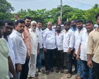 భద్రాచలం మాజీ శాసనసభ్యులు, ఏఐసీసీ సభ్యులు శ్రీ పొదెం వీరయ్య చేతుల మీదుగా జాతీయ పతాకావిష్కరణ