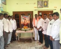 నవీన్ కుటుంబానికి బీఆర్‌ఎస్ భరోసా