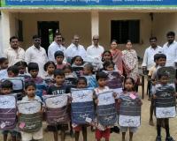 గంగన్నగూడెం ప్రభుత్వ పాఠశాలకు కుమ్మరి సంక్షేమ సంఘం చేయూత