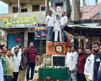 బయ్యారం బస్టాండ్ సెంటర్లో ఘనంగా రాజీవ్ గాంధీ 82వ జయంతి