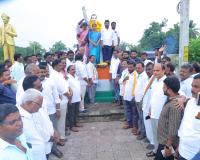 ఘనంగా మాజీ ప్రధాని స్వర్గీయ శ్రీ రాజీవ్ గాంధీ గారి జయంతి వేడుక కార్యక్రమం నిర్వహించిన......రాష్ట్ర కాంగ్రెస్