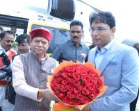 నిజామాబాద్ లో గవర్నర్ కు ఘన స్వాగతం