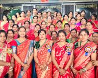 భక్తిశ్రద్ధలతో వాసవి అమ్మవారికి సామూహిక కుంకుమార్చన.