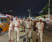 మిలాద్ ఉన్ నబీ సందర్బంగా బస్తీల్లో పోలీసులుకవాతు.