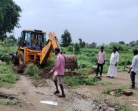 రైతు బాటకు జేసీబీ బాటలు.. సర్పంచ్ మాతృ నాయక్ చొరవ