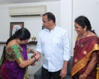 అన్నా చెల్లెల అనుబంధానికి ప్రతిక గా నిలిచే రక్షబంధన్ .