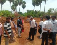 నీటి కుంటల నిర్మాణంతో భూగర్భ జలాల అభివృద్ధి... జిల్లా కలెక్టర్ దివాకర టిఎస్