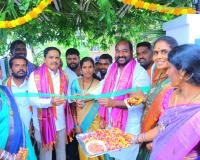 సింగంపల్లిలో ఘనంగా ఇందిరమ్మ ఇళ్ల ప్రారంభోత్సవం