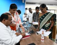 ప్రజావాణిలో వచ్చిన దరఖాస్తులకు సత్వరమే పరిష్కారం చూపాలి 