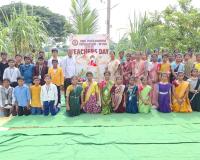 గురువుల సేవలు అమూల్యం