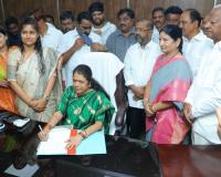 కుడా ఛైర్‌పర్సన్‌గా బాధ్యతలు స్వీకరించిన గుండు సుదారాణి