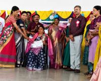 కృష్ణవేణి ఉపాధ్యాయురాలుకు బెస్ట్ టీచర్ అవార్డు