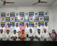 ఉపసర్పంచ్‌ల చెక్ పవర్ కొనసాగించాలి.