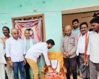 భూలోక్ రెడ్డి,భూక్య సతీష్ కుటుంబాలను పరామర్శించిన కాంగ్రెస్ పార్టీ మండల అధ్యక్షులు సమ్మిగౌడ్..