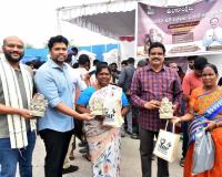 పర్యావరణ పరిరక్షణ కోసం మట్టి వినాయకులనే పూజించాలి