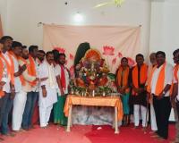 తొలి పూజలు అందుకున్న మట్టి గణనాథుడు.