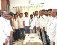 బీఆర్ఎస్ పార్టీకి రాజీనామా చేసి కాంగ్రెస్ పార్టీలో చేరిన నాయకులు