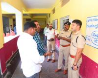 ఎస్‌ఐ, పోలీస్ కానిస్టేబుల్ ఉచిత శిక్షణ ప్రిలిమినరీ పరీక్షకు విశేష స్పందన .