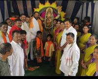 గణపతి నవరాత్రోత్సవాల్లో భాగంగా ప్రత్యేక పూజలు