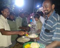 గాదెపాడులో ఘనంగా అన్నదానం