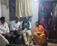 గురవయ్య కుటుంబానికి ఎమ్మెల్యే రాందాస్ నాయక్ పరామర్శ
