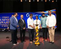 యువ పారిశ్రామికవేత్తలు, స్టార్టప్‌లు, ఎంఎస్ఎంఈలను ప్రోత్సహించాలి: కేటీఆర్