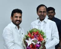 బిఆర్ఎస్ పార్టీ అధిష్టానం ఎమ్మెల్యే టికెట్ మల్లీ ఛాన్స్ మెతుకు డాక్టర్ ఆనంద్ సాబ్ కె 