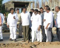 ‎ప్రజలతో డిప్యూటీ సీఎం భట్టి విక్రమార్క ఆప్యాయ పలకరింపులు