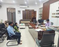 ప్రజావాణి కార్యక్రమంలో ప్రజలు సమర్పించిన  దరఖాస్తులను నిర్ణీత గడువులో పరిష్కరించాలి : సబ్ కలెక్టర్ మృనాల్ శ్రేష్ట