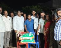 మానవతా సేవలో...కాంగ్రెస్ నాయకుడు గుడిపూడి తిరుమలరావు