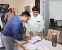 ఇవిఎం గోడౌన్ వద్ద పటిష్ట నిఘా ఉండాలి.. జిల్లా కలెక్టర్ దివాకర టిఎస్