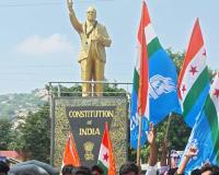 రాహుల్ గాంధీ, ప్రియాంక గాంధీ ల అరెస్ట్ ను నిరసిస్తూ అమిత్ షా, సిఇసి జ్ఞానేశ్ కుమార్ దిష్టిబొమ్మ దహనం.