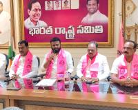 కాంగ్రెస్‌కు దోచుకోవడమే తెలుసు.. పాలన చేతకాదు!.