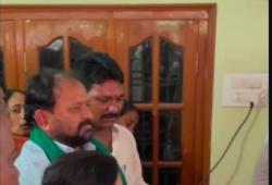 విద్యుత్ ఉచ్చుకు ఫారెస్ట్ బీట్ ఆఫీసర్ నవీన్ బలి