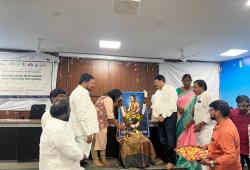 సామాజిక సమానత్వం కోసం సర్వాయి పాపన్న గౌడ్ చేసిన పోరాటం స్ఫూర్తిదాయకం. 