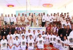 వెల్కటూరులో ‘మన పోలీస్ - మన ఊరు’ కార్యక్రమం
