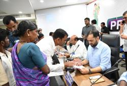ప్రజావాణికి జిల్లా అధికారులు తప్పనిసరిగా హాజరు కావాలి: జిల్లా కలెక్టర్ దీపక్ తివారి