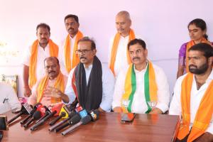 బిజెపి పార్టీ కార్యాలయాన్ని ప్రారంభించిన ఎంపీ బూర నర్సయ్య గౌడ్ 