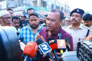 నల్లగొండకు గుండె కాలాంటి ప్రకాశం బజార్ లో ట్రాఫిక్ ను నియంత్రించేందుకే ఫుట్ పాతుల తొలగింపు.