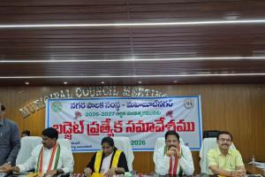 పార్టీలకు అతీతంగా అభివృద్ధి పథంలో మహబూబ్ నగర్