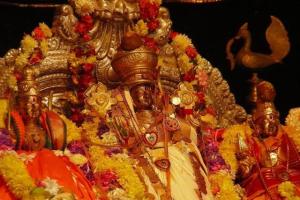 భద్రాచలంలో అంగరంగ వైభవంగా శ్రీ సీతారాముల పట్టాభిషేకం