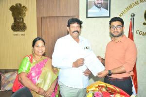 ఖమ్మం జిల్లా గ్రంథాలయ సంస్థకు రూ.2.00 కోట్ల గ్రంథాలయ
