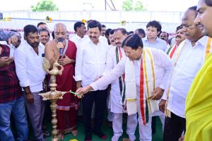 తహసిల్దార్, సబ్ రిజిస్ట్రార్ కార్యాలయాల నిర్మాణాలకు మంత్రిచే శంకుస్థాపనలు 