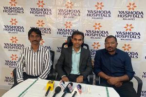 రోడ్డు ప్రమాదంలో యువకుడి తలకు తీవ్రమైన గాయాలు అత్యవసర  మెదడు శస్త్రచికిత్సతో రోగి ప్రాణాలు నిలబెట్టిన మలక్ పేట్ యశోదా వైద్యులు
