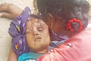 నెక్కొండ మండలం తాండాలో విషాదం: స్కూల్ బస్సు కింద పడి విద్యార్థి మృతి