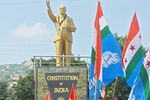 రాహుల్ గాంధీ, ప్రియాంక గాంధీ ల అరెస్ట్ ను నిరసిస్తూ అమిత్ షా, సిఇసి జ్ఞానేశ్ కుమార్ దిష్టిబొమ్మ దహనం.