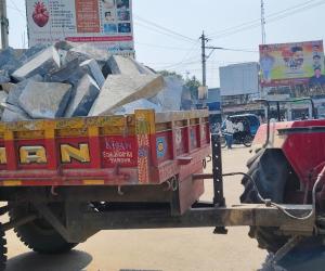 ఓవర్ లోడ్ వాహనాలతో పొంచి ఉన్న ప్రమాదం.